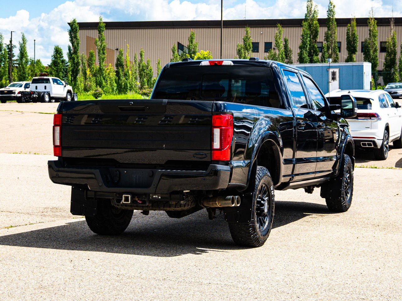 2022 Ford Super Duty F-350 SRW Platinum 4WD Crew Cab 6.75' Box Black Sherwood Park - photo #12