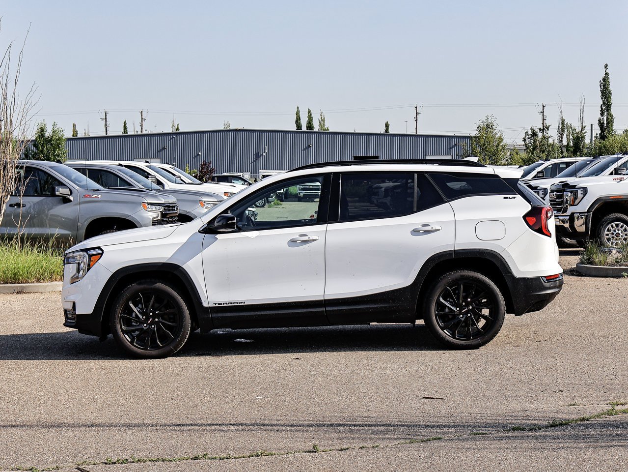 2024 GMC Terrain AWD 4dr SLT White Sherwood Park - photo #9