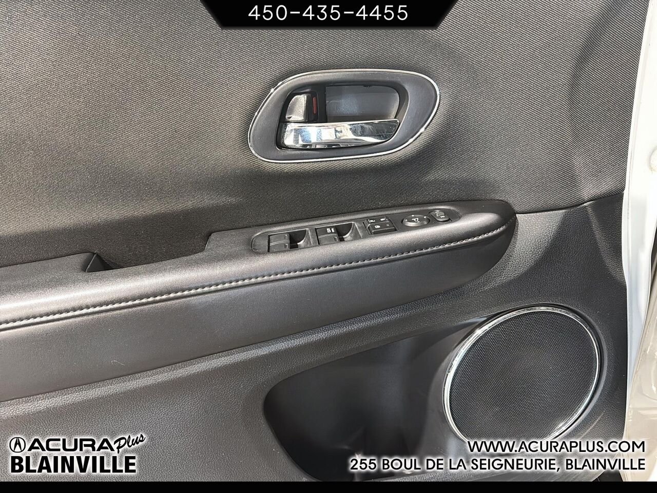 2019 Honda HR-V White Blainville - photo #9