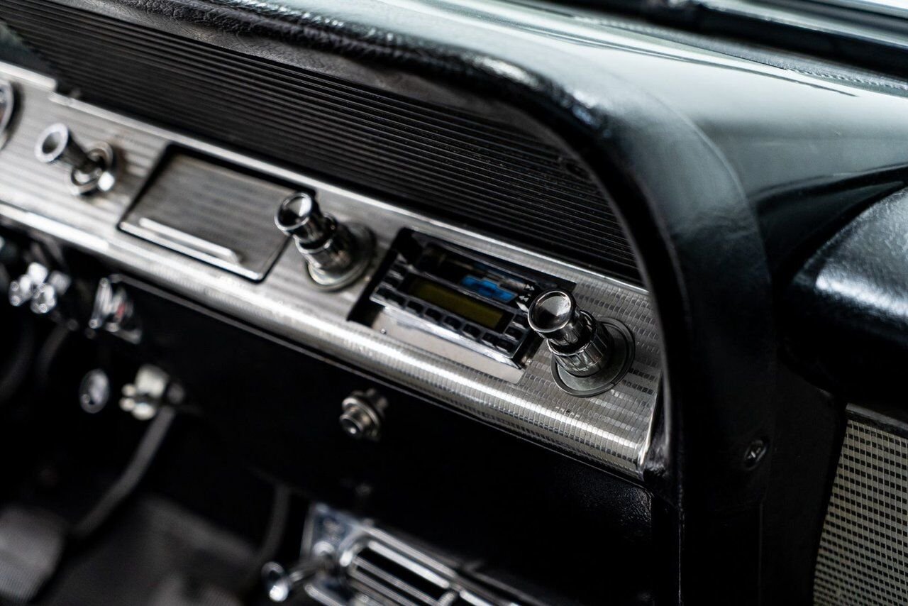 Chevrolet Impala SS 409 / 4-Speed Tribute **PRICE IN USD** 1962 Rouge Montréal - photo #52