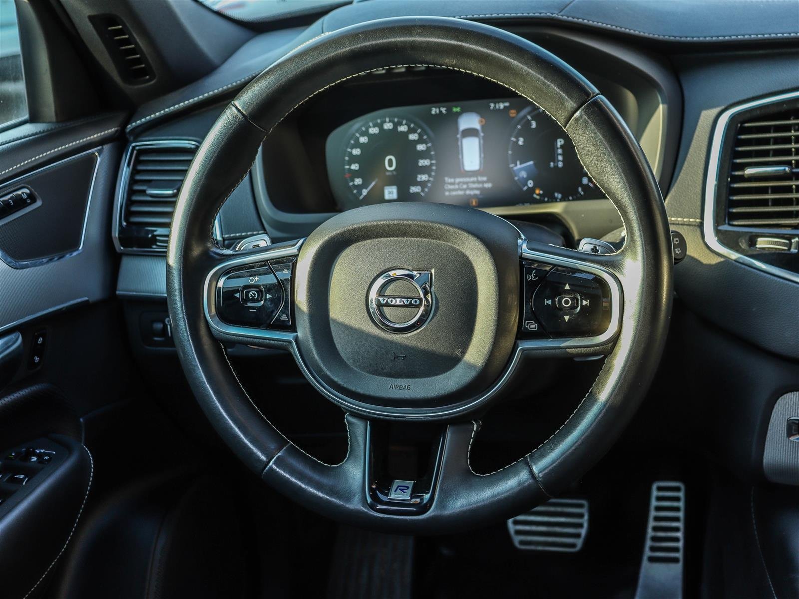 2020 Volvo XC90 T6 R-Design 7 Passenger Ottawa & Gatineau - photo #10