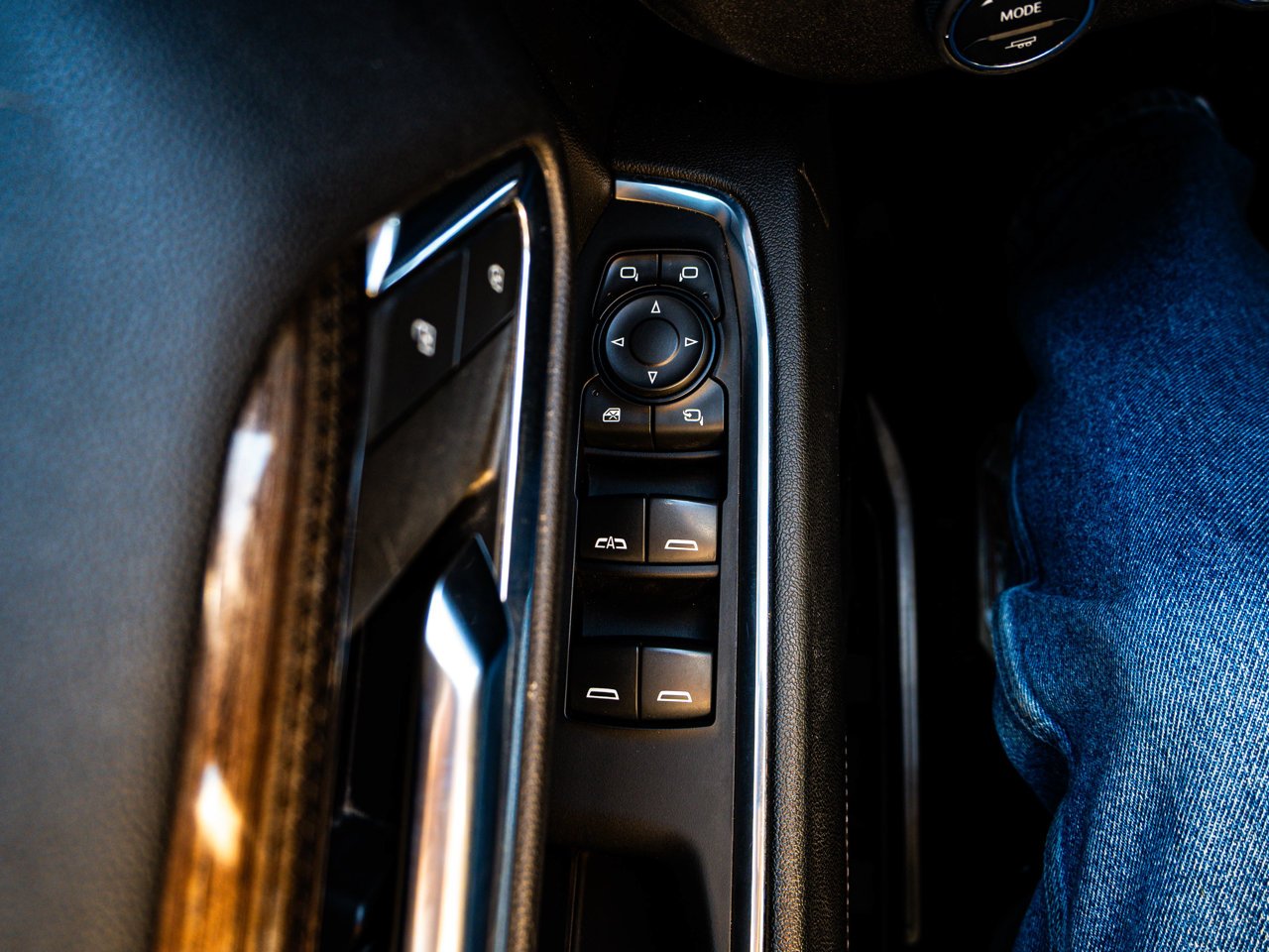 2024 Chevrolet Silverado 2500HD 4WD Crew Cab 159 LT White Sherwood Park - photo #16