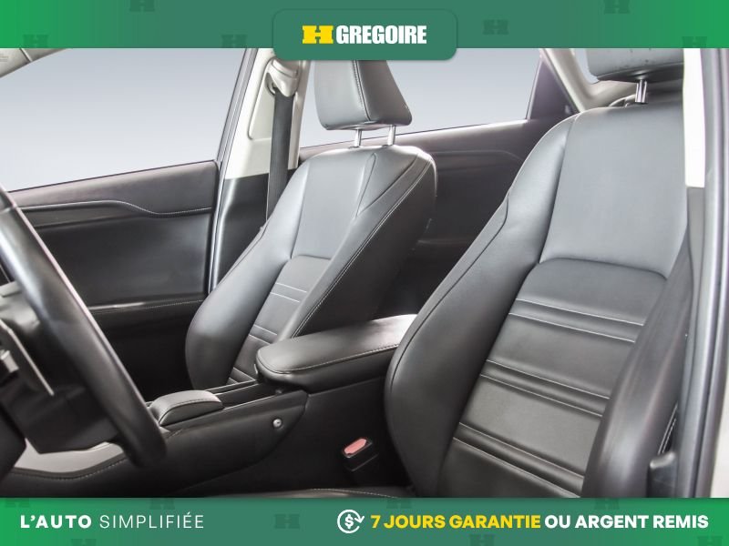 2019 Lexus NX White Saint-Eustache - photo #21