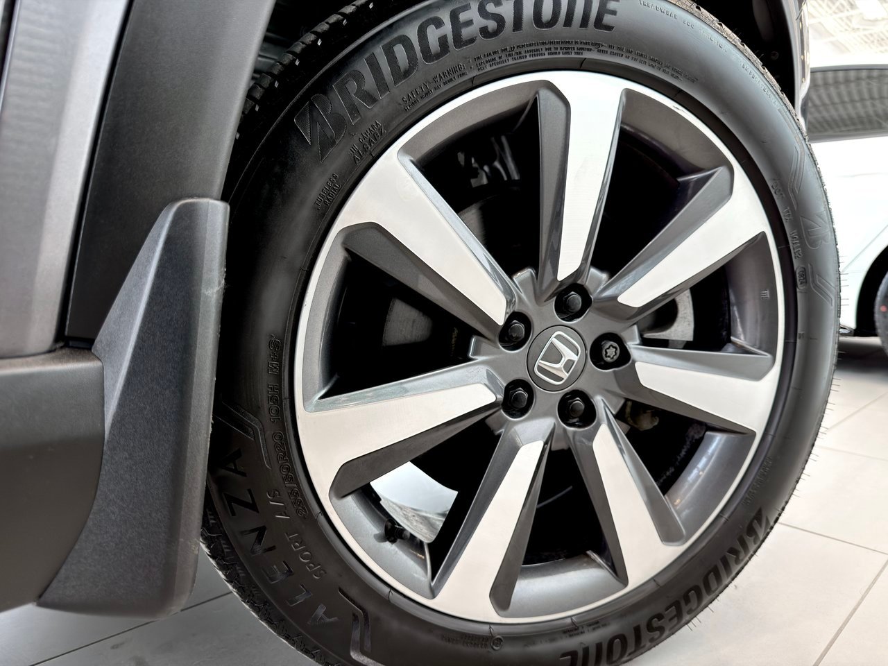 2025 Honda Pilot gray Notre-Dame-des-Prairies - photo #11