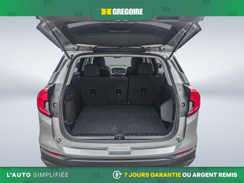 2024 GMC Terrain Grey Saint-Eustache - photo #24
