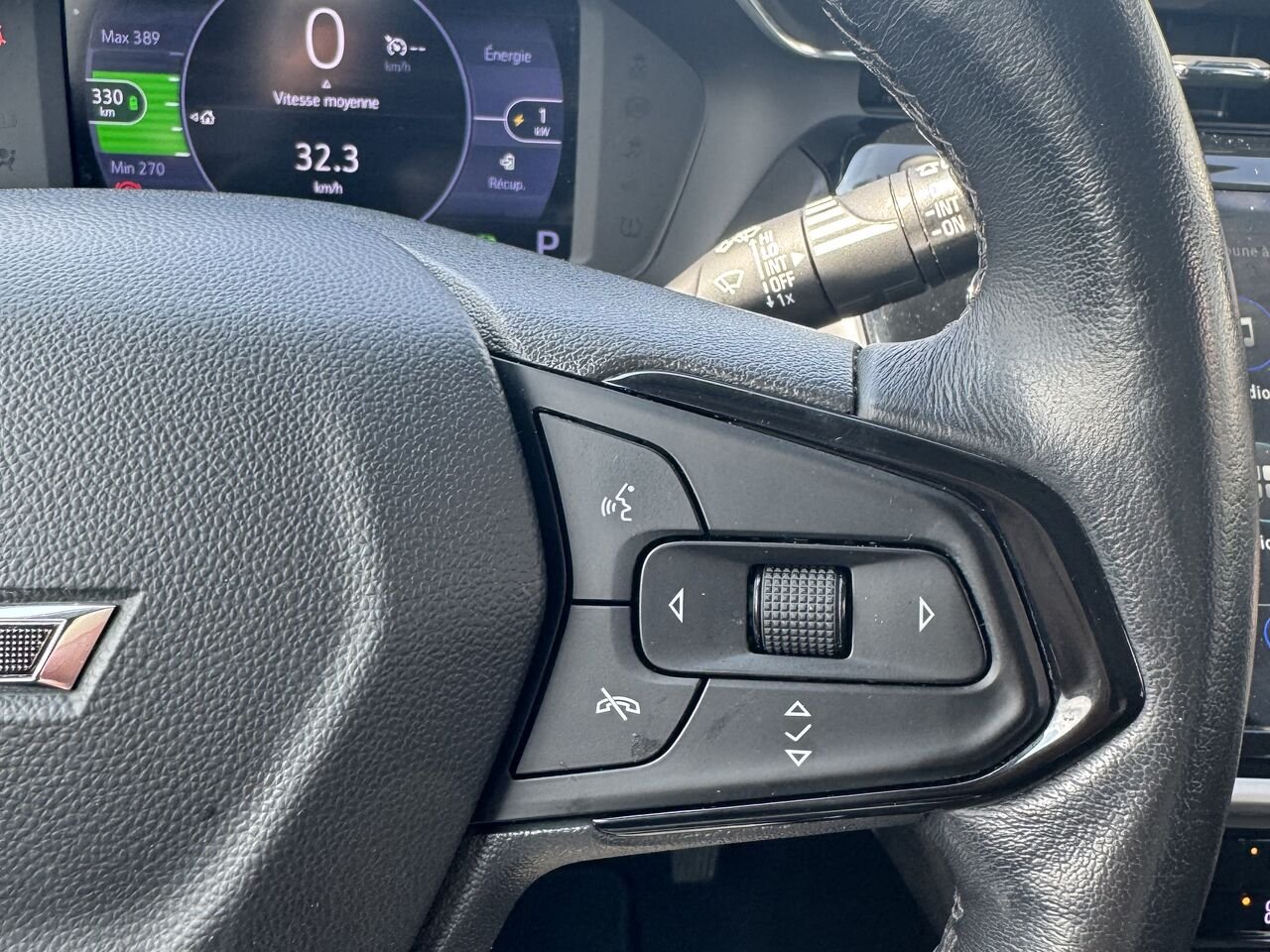 Chevrolet Bolt EUV LT 2023 Blanc Granby - photo #15