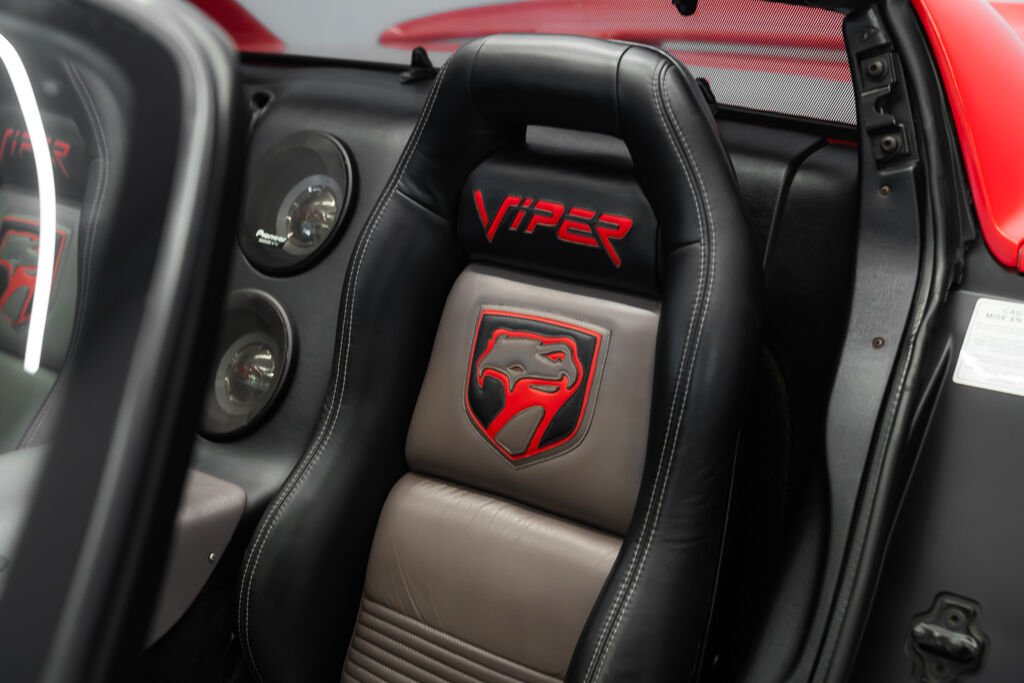 1994 Dodge Viper Red Montreal - photo #19