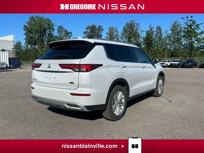 2024 Mitsubishi Outlander White Laval - photo #14