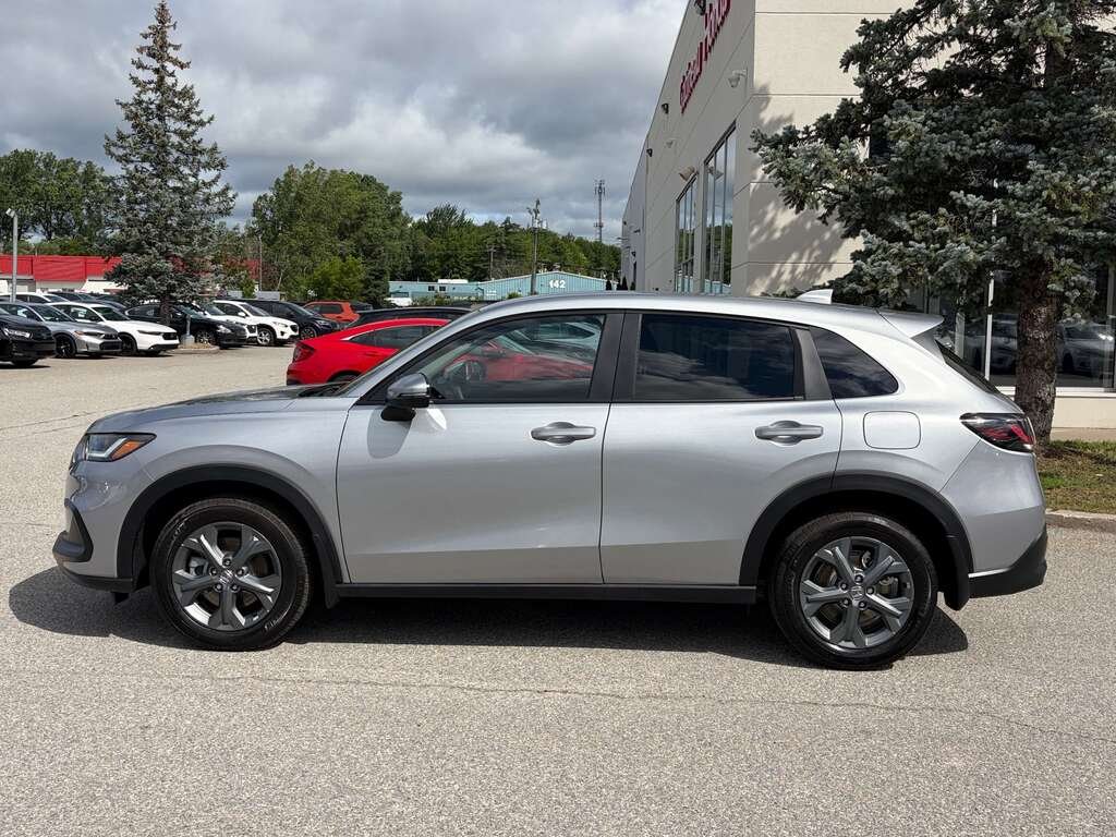 2027 Honda HR-V LX AWD CVT Silver Gatineau - photo #2