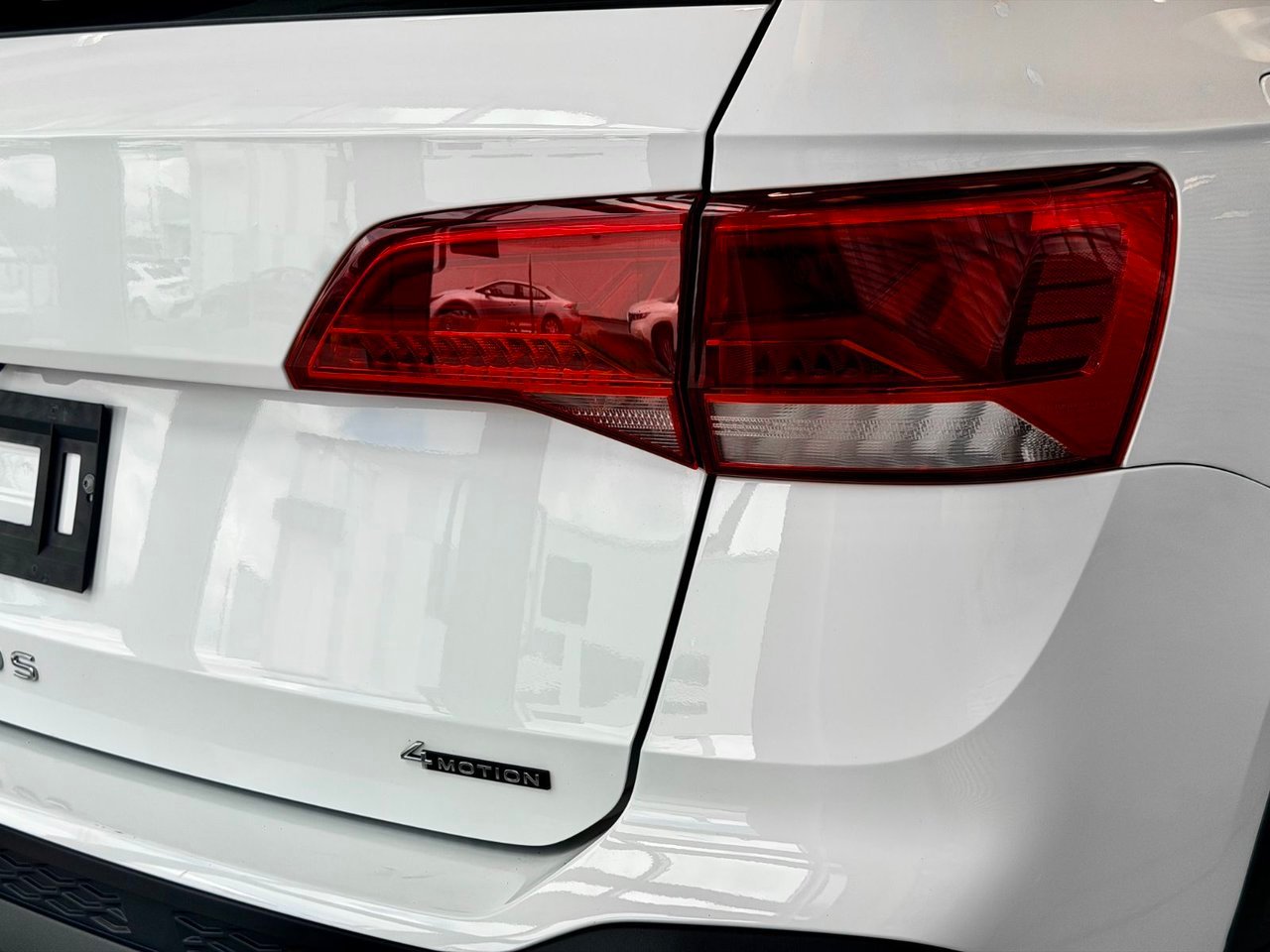 2024 Volkswagen Taos White Notre-Dame-des-Prairies - photo #12