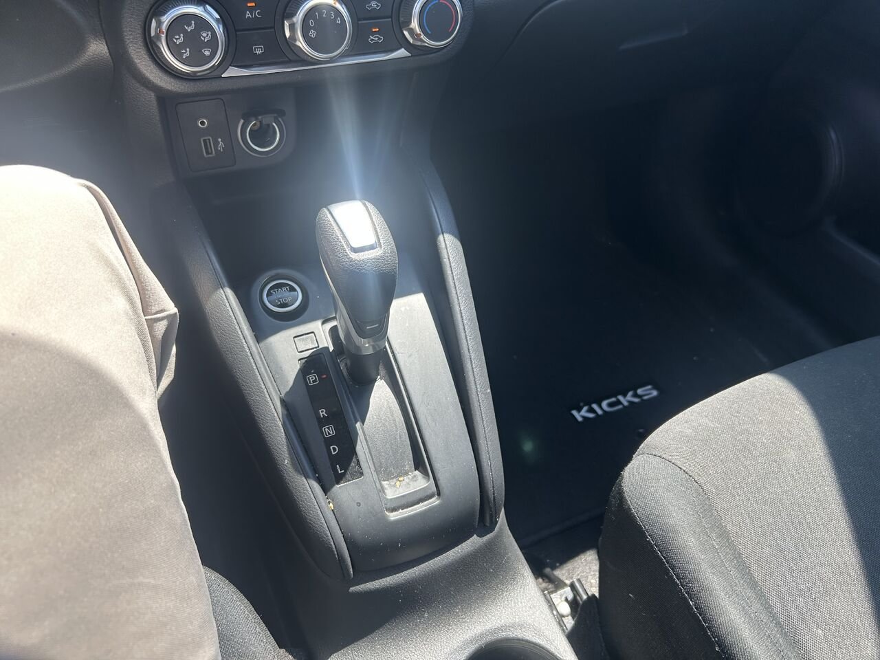 2025 Nissan Kicks Play Black Châteauguay - photo #16