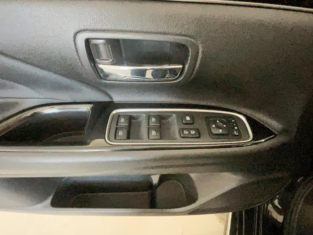 Mitsubishi OUTLANDER 2019 Noir Amos - photo #10