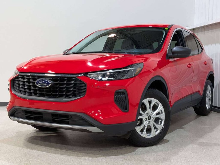 2024 Ford Escape Red