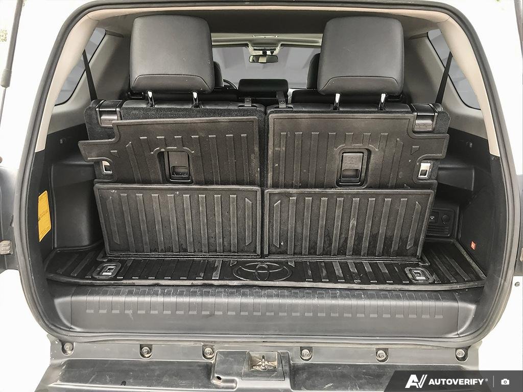 2017 Toyota 4Runner 2600678A | SR5 White Edmonton - photo #11