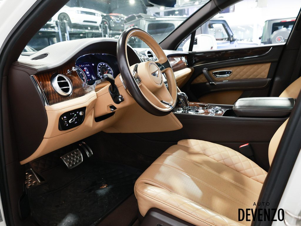 2017 Bentley Bentayga White Saint-Eustache - photo #13