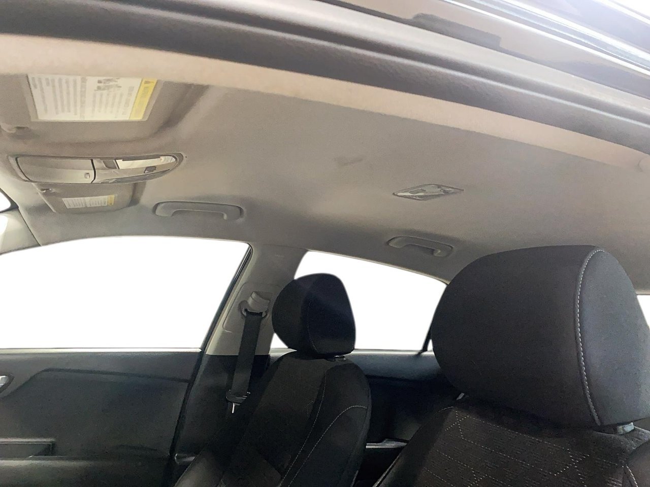 Kia Rio 5-door NIV 3KPA25AB6JE039972 2018 Noir Chicoutimi - photo #12