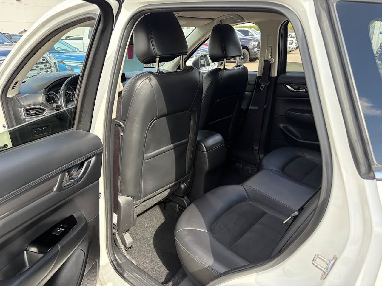 2019 Mazda CX-5 GS Auto AWD White Sherwood Park - photo #5