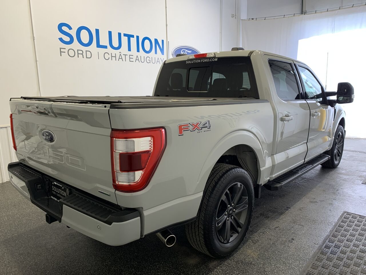 2023 Ford F-150 Grey Châteauguay - photo #9