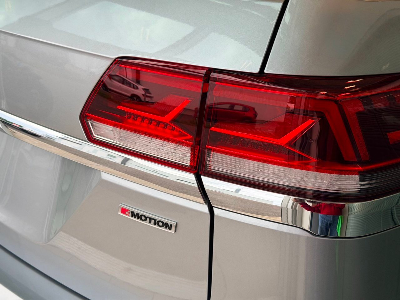 Volkswagen Atlas 2021 Gris Notre-Dame-des-Prairies - photo #11