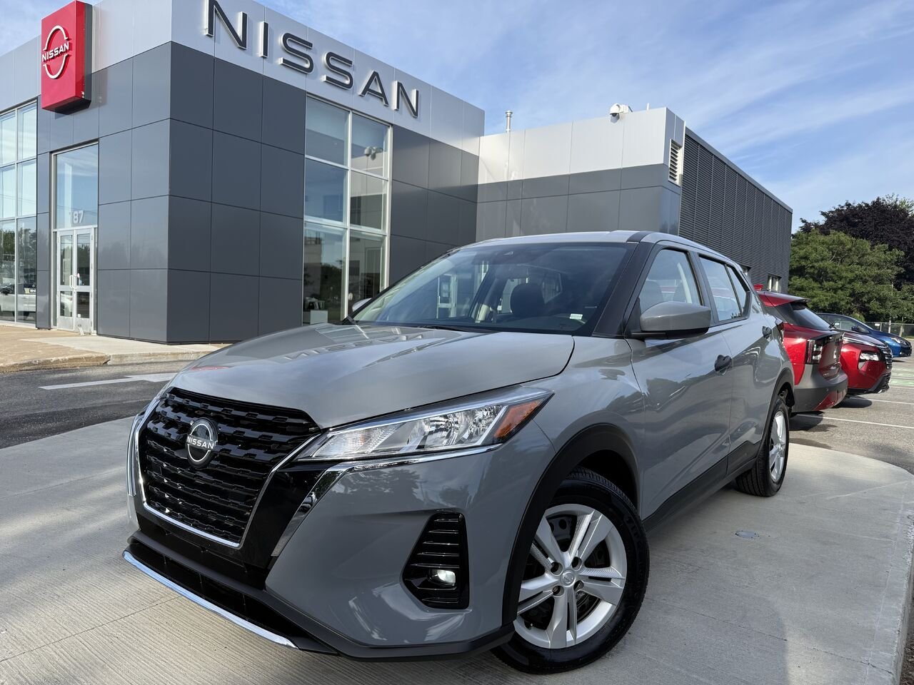 2024 Nissan Kicks S TA Grey Châteauguay - photo #0
