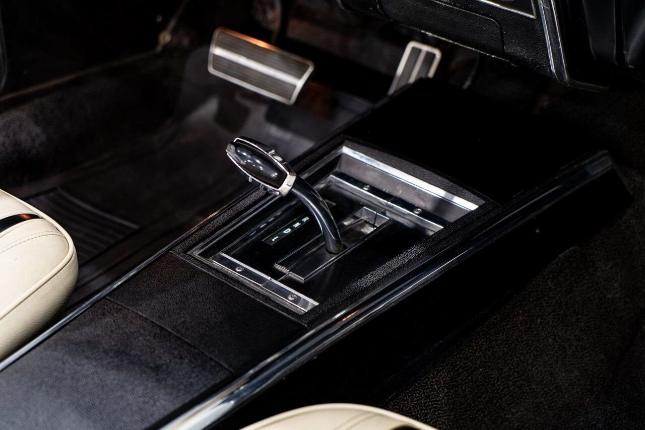 1967 Chevrolet Camaro PRIX EN USD Convertible Beautifully presented from former Restoration Purple Montreal - photo #80
