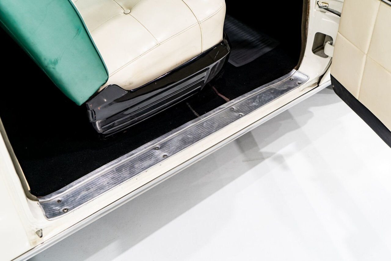 1954 Ford Crestline Skyliner rare glass top long term ownership White Montreal - photo #75