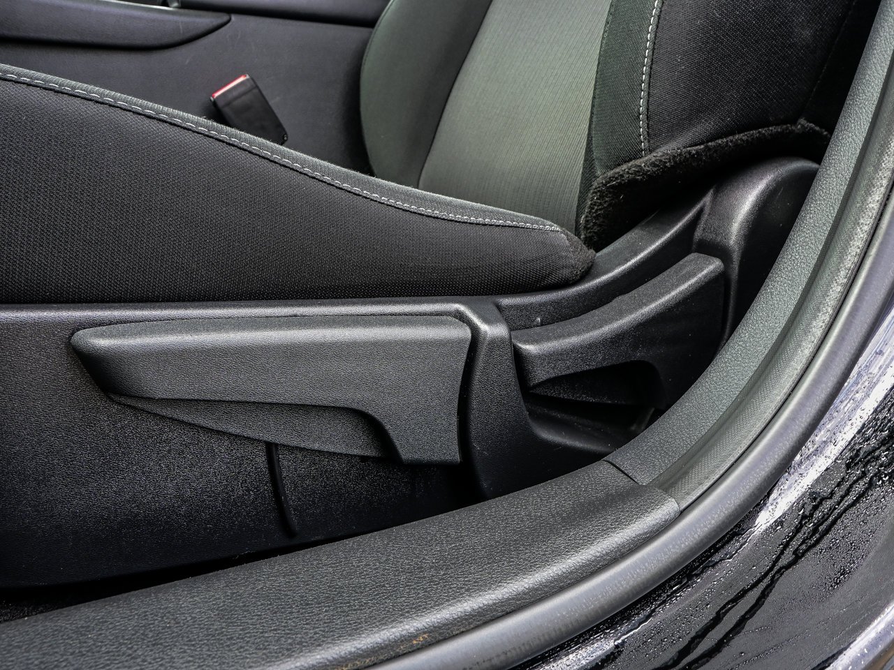2025 Nissan Sentra SV CVT Black Sherwood Park - photo #16