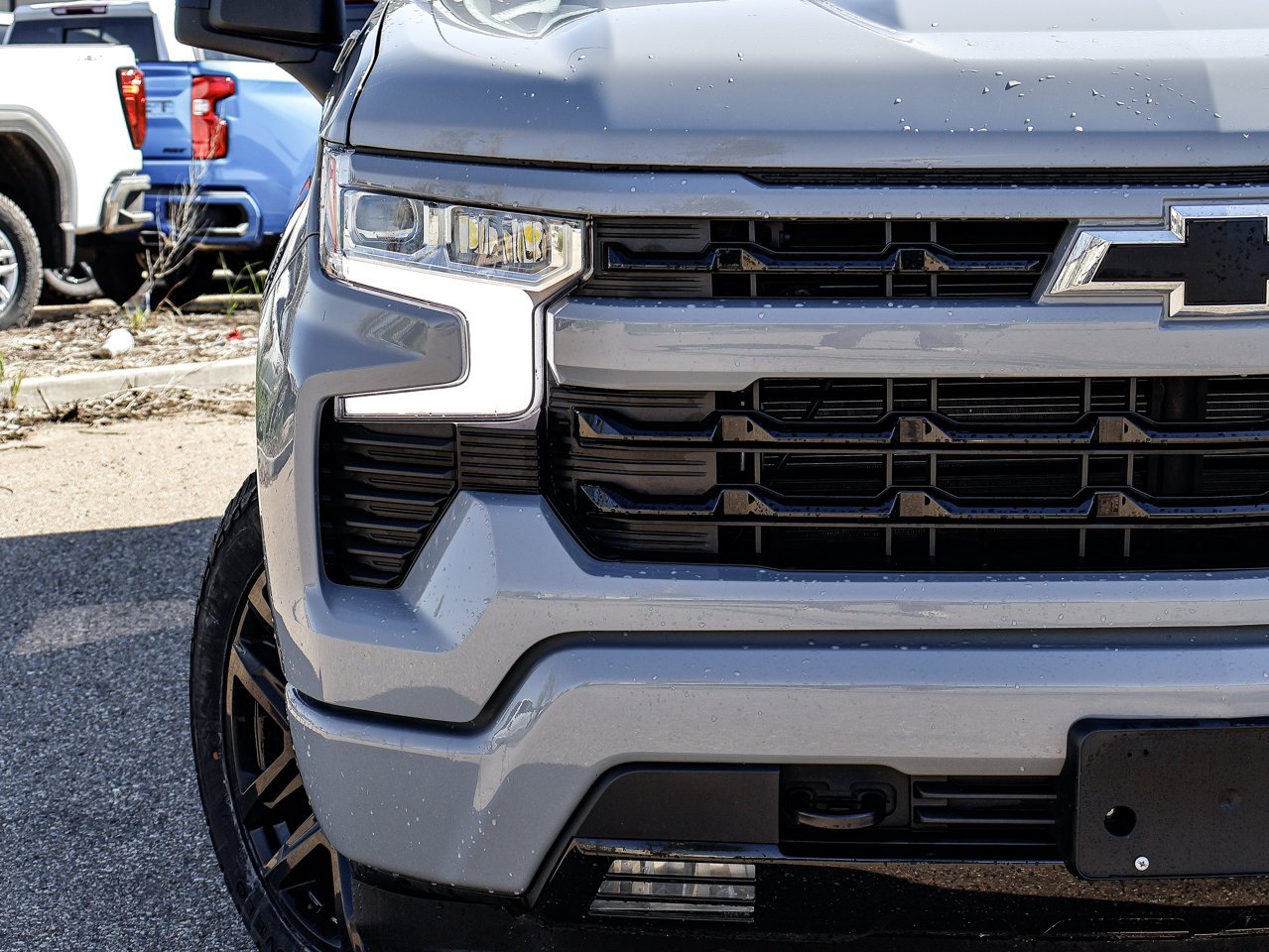 2024 Chevrolet Silverado 1500 4WD Crew Cab 147 RST Grey Sherwood Park - photo #4