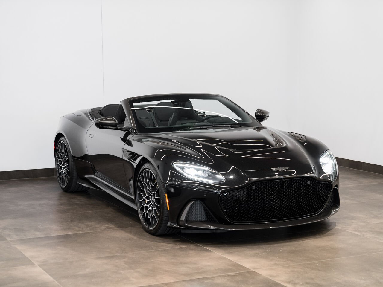 2023 Aston Martin DBS 770 Ultimate | NO LUXURY TAX Kirkland - photo #4