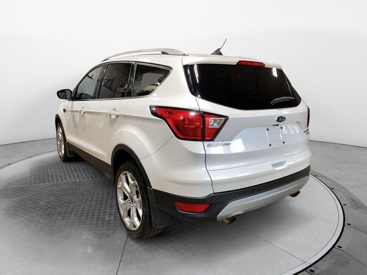 Ford Escape NIV 1FMCU9J90KUA83083 2019 Blanc Chicoutimi - photo #3