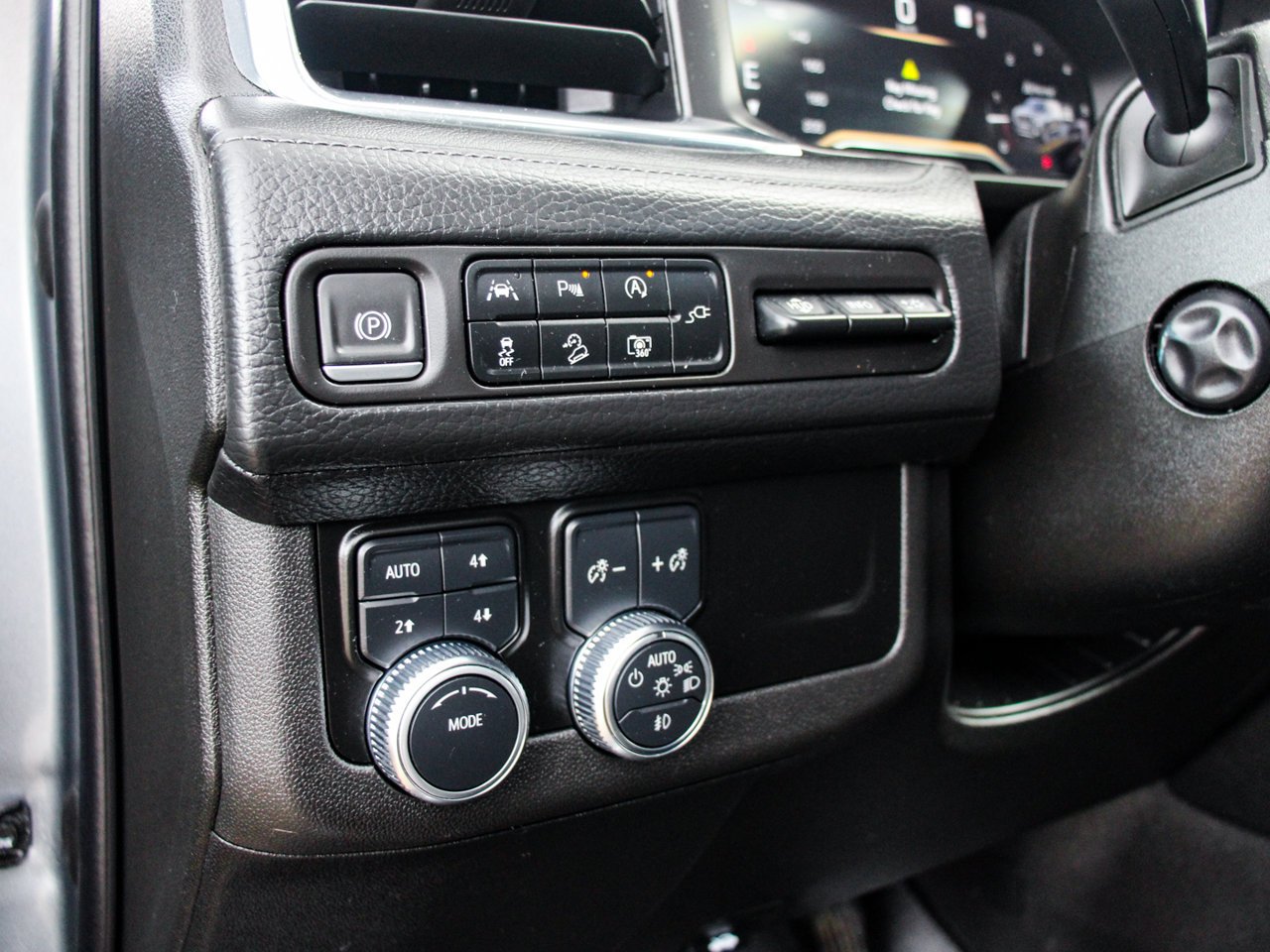 2022 GMC Yukon XL 4WD 4dr Denali Grey Sherwood Park - photo #17