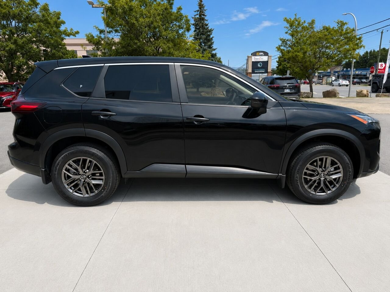 2026 NISSAN Rogue ROGUE S AWD Super Black Châteauguay - photo #5