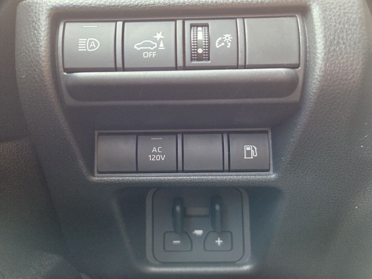 2025 Toyota LAND CRUISER Black Mont-Laurier - photo #17