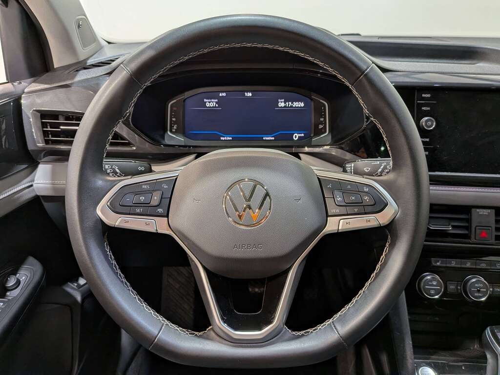 2024 Volkswagen Taos Highline 4MOTION Red Val-David - photo #10