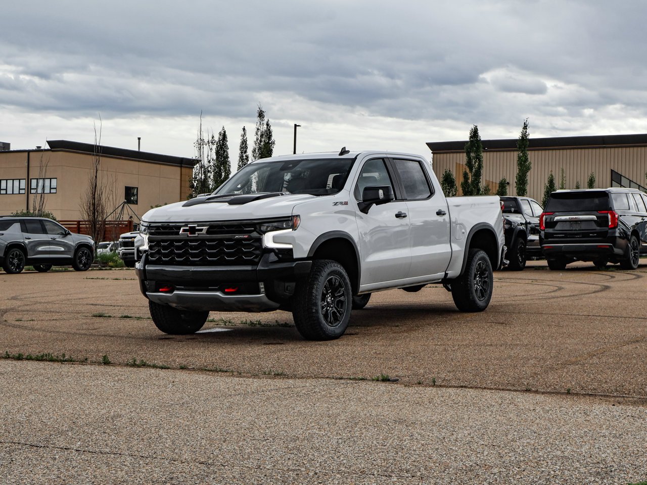2022 Chevrolet Silverado 1500 4WD Crew Cab 147 ZR2 White Sherwood Park - photo #3