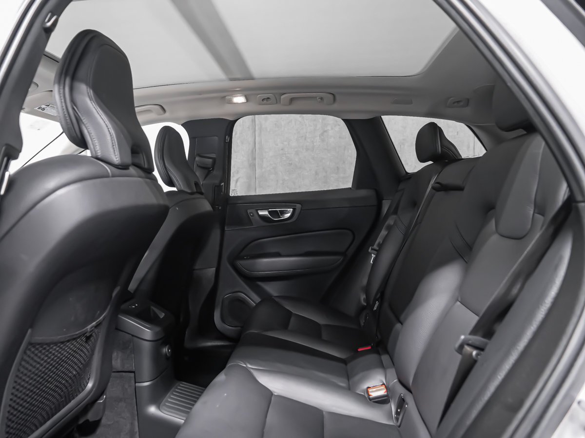 Volvo XC60 Recharge T8 INSCRIPTION EXPRESSION CLIMATE PREMIUM 2022 Argent Montréal - photo #13