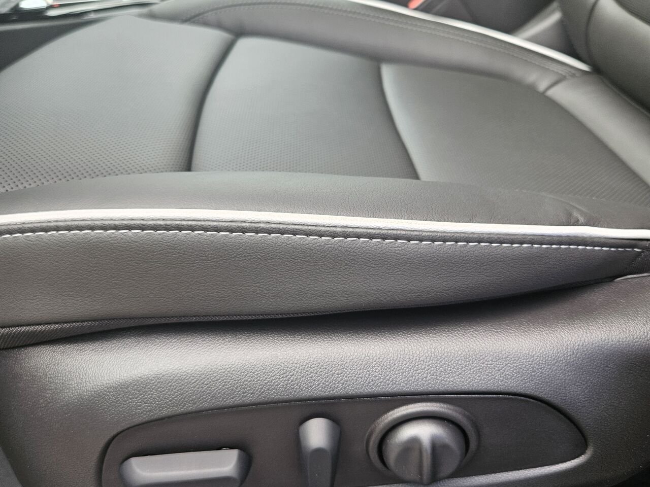 2026 Buick Encore GX Avenir 4 portes TI White Frost Tricoat Thetford Mines - photo #14