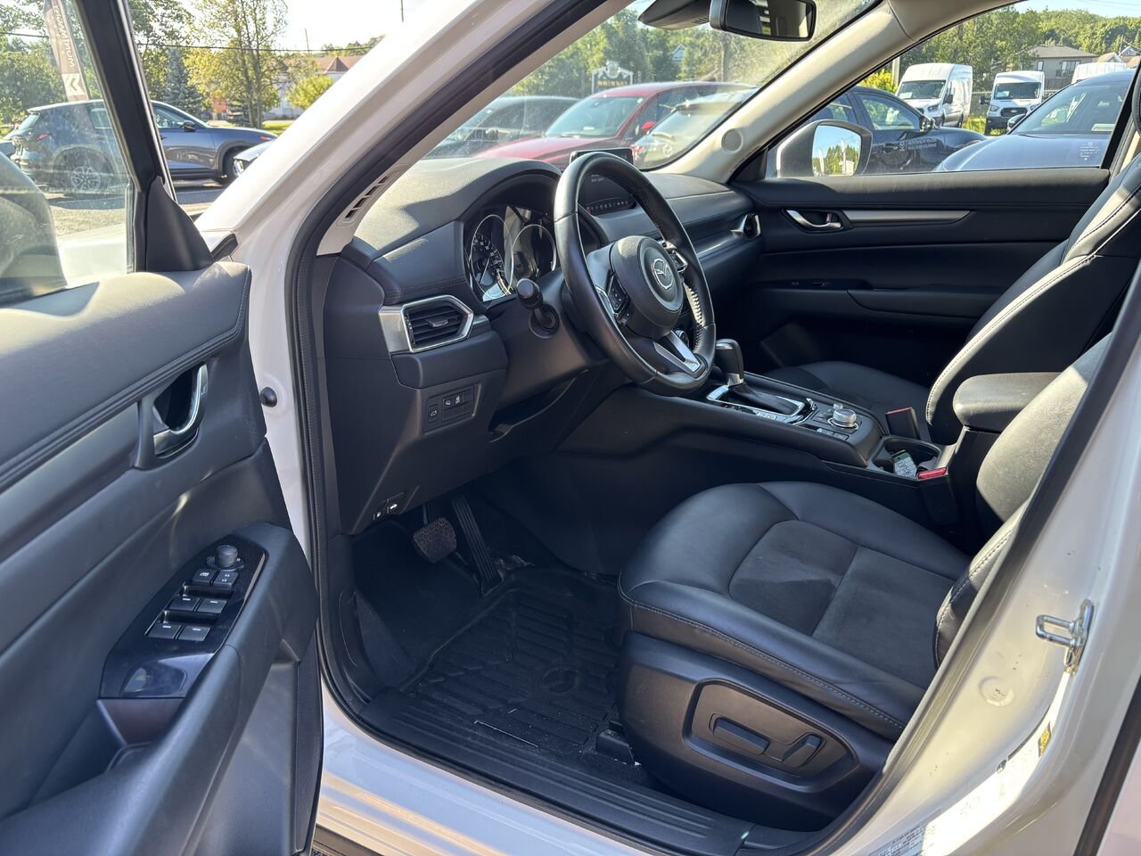 2021 Mazda CX-5 GS TI White Montmagny - photo #12