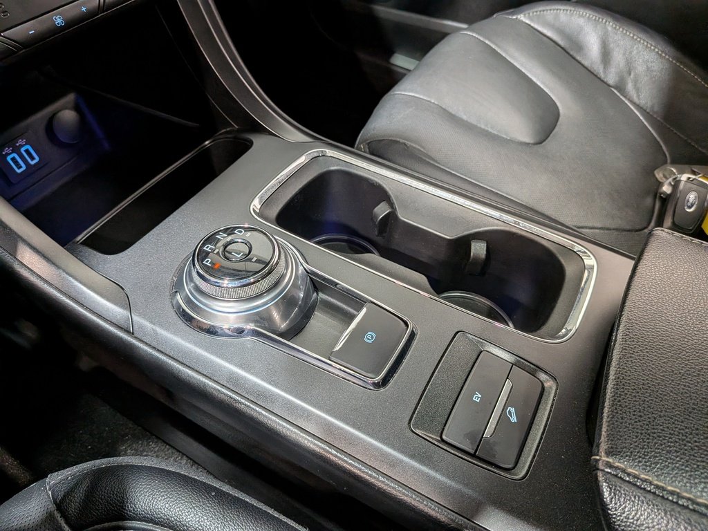 2020 Ford Fusion Energi Titanium FWD Black Val-David - photo #30