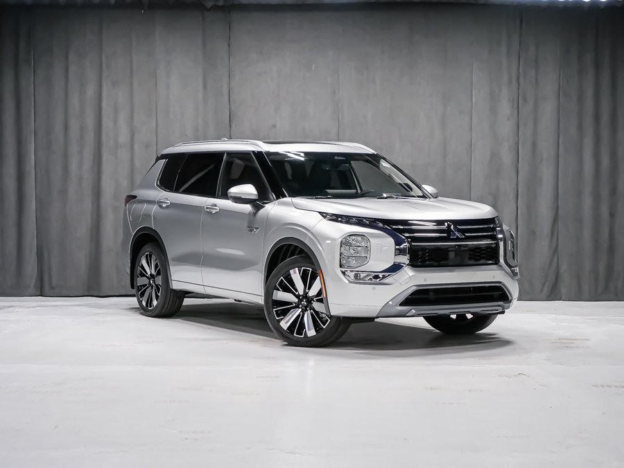 2026 Mitsubishi Outlander Plug-In Hybrid GT Moonstone Grey Premium Finish
