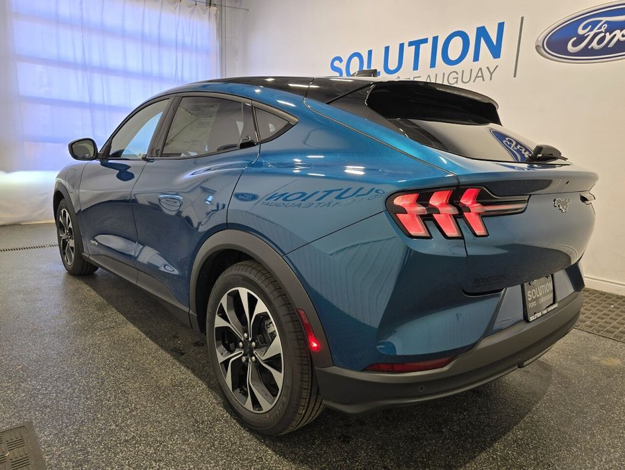Ford Mustang Mach-E 2026 Bleu Adriatique métallisé