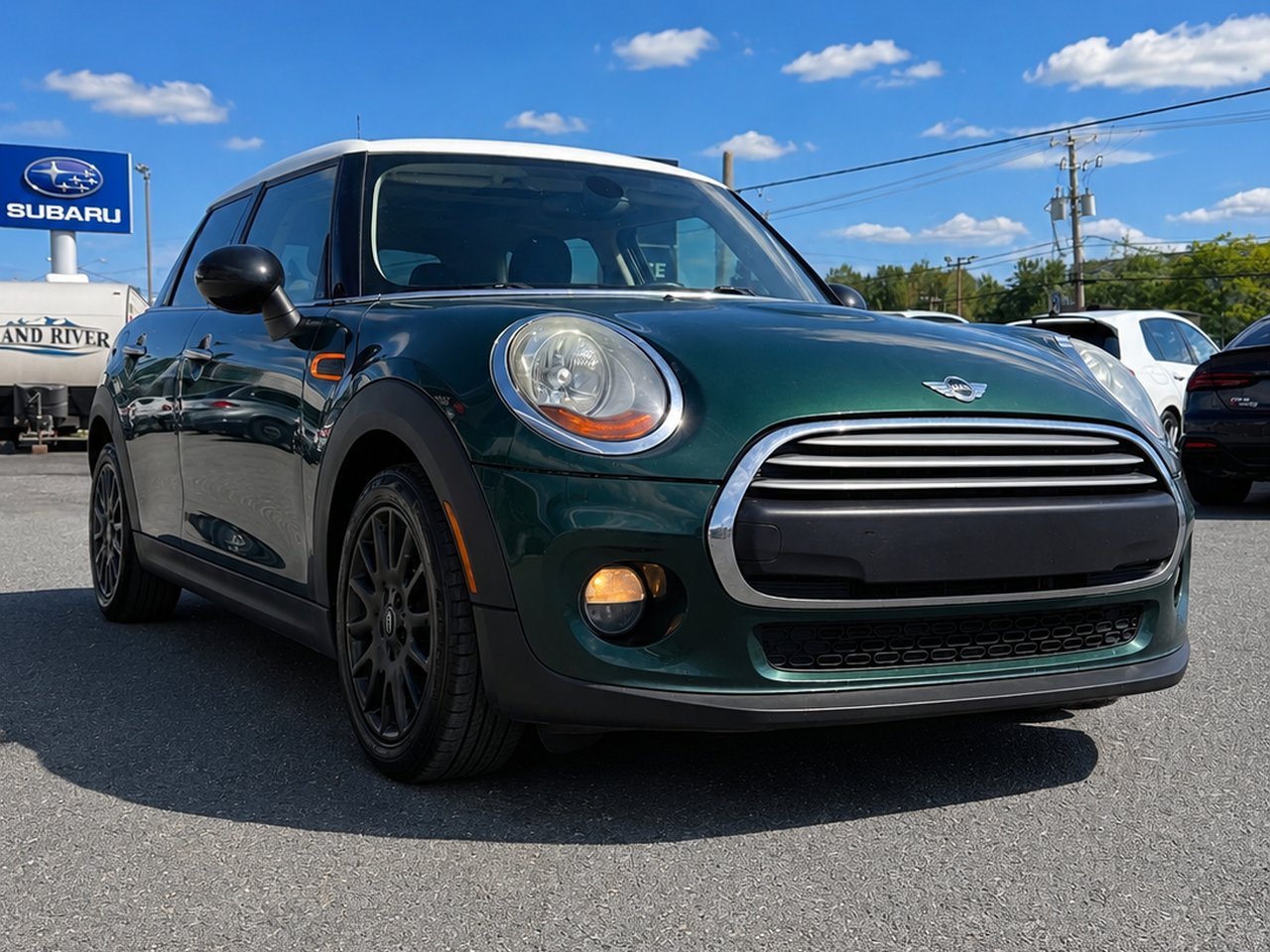 MINI Cooper toit rigide 5 portes 2015 Vert Granby - photo #8