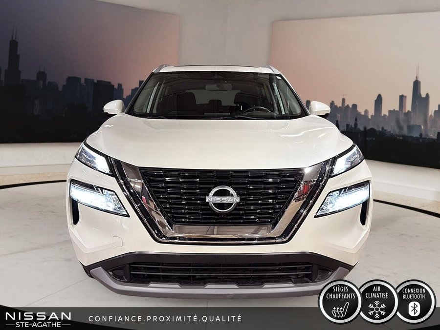 Nissan Rogue SV TI avec ensemble toit ouvrant 2023 Blanc