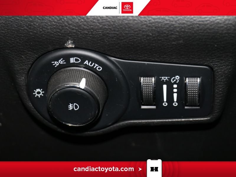 2022 Jeep Compass Grey Saint-Eustache - photo #25