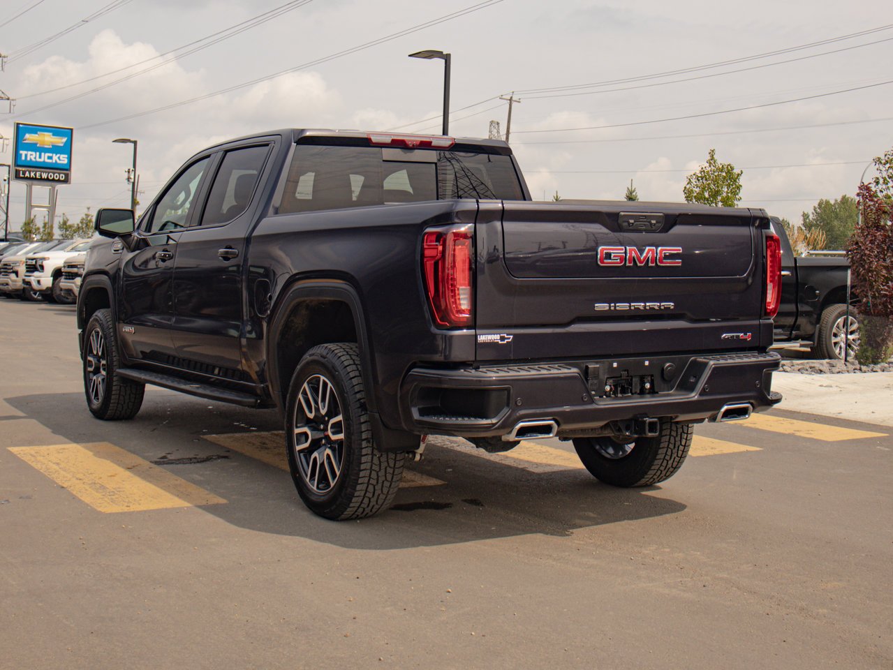 2025 GMC Sierra 1500 4WD Crew Cab 147 AT4 Grey Sherwood Park - photo #7
