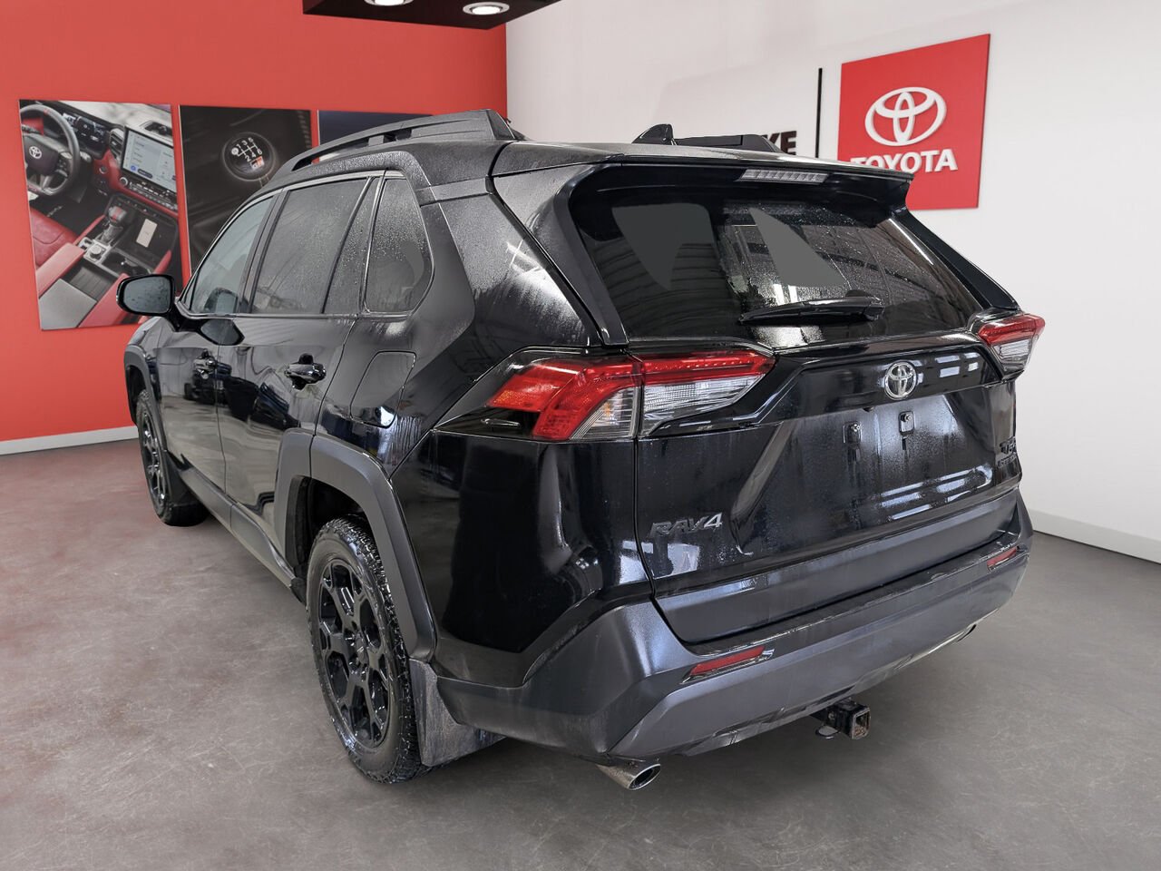 Toyota RAV4 Trail OFFROAD/SIÈGES CHAUFFANTS/TOIT OUVRANT/VOLANT CHAUFFANT/AC BIZONE 2022 Noir minuit métallisé Sherbrooke - photo #5