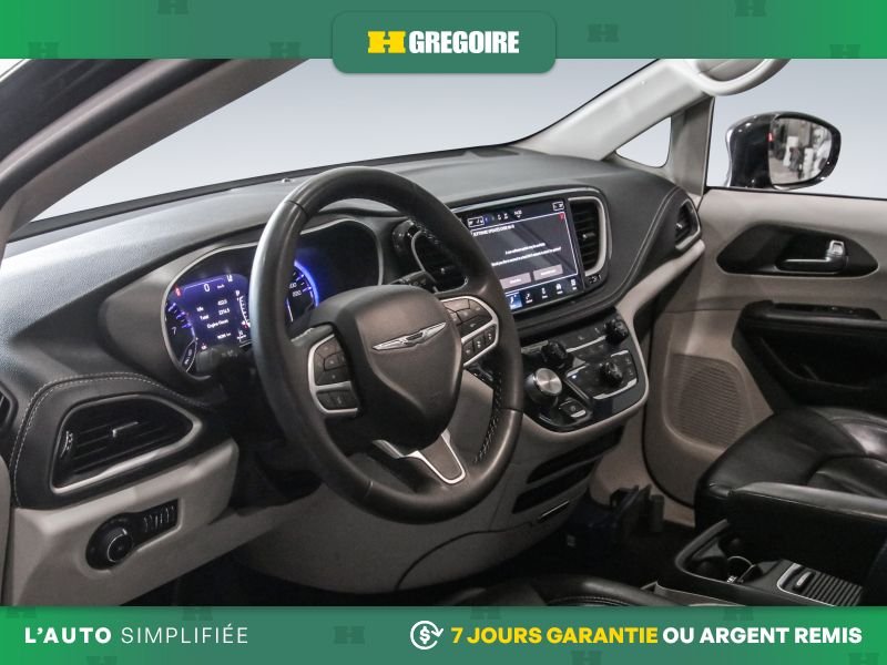 2022 Chrysler Pacifica Black Saint-Eustache - photo #8