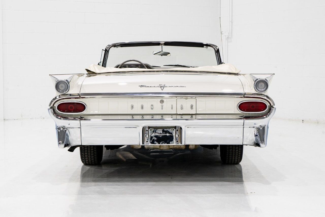 Pontiac PARISIENNE **PRIX EN USD** Fully restored with 261cu.in. and GM built sheet 1959 Blanc Montréal - photo #22