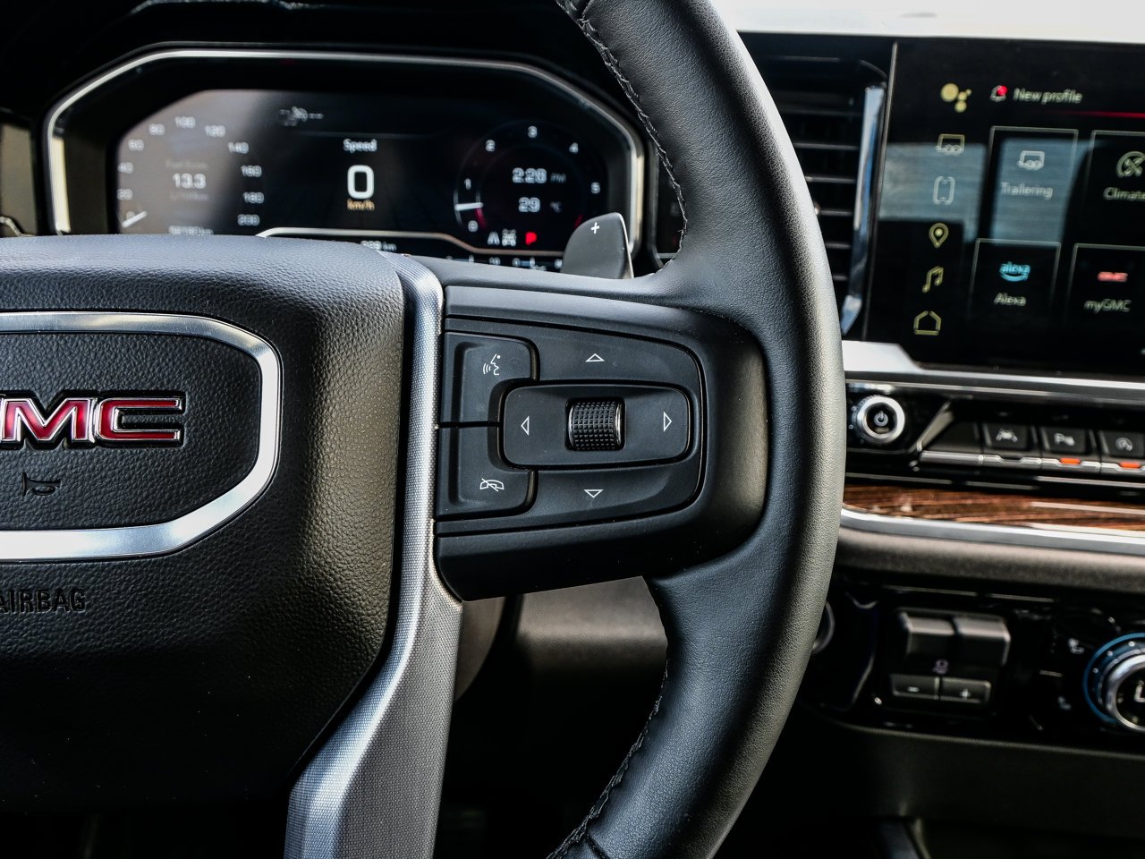 2024 GMC Sierra 1500 4WD Crew Cab 147 Elevation Black Sherwood Park - photo #24