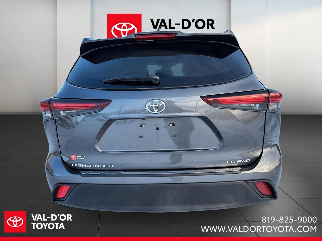 Toyota Highlander LE AWD LE AWD 2024 Gris Val-d'Or - photo #2